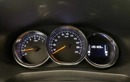 Renault Logan II, 2018 год, 865 000 рублей, 15 фотография