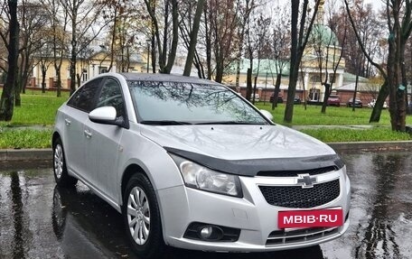 Chevrolet Cruze II, 2011 год, 605 000 рублей, 4 фотография
