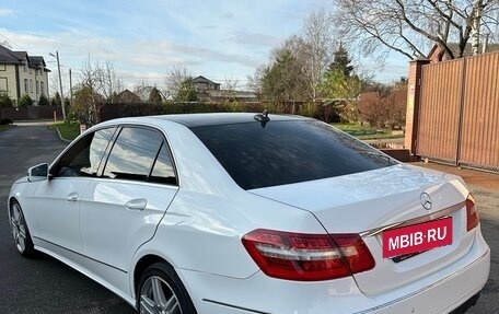 Mercedes-Benz E-Класс, 2011 год, 1 150 000 рублей, 4 фотография