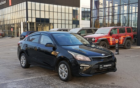 KIA Rio IV, 2018 год, 1 300 000 рублей, 3 фотография