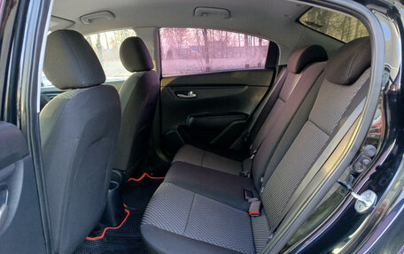 KIA Rio IV, 2018 год, 1 300 000 рублей, 15 фотография