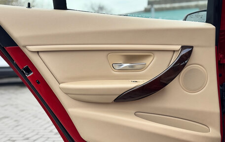 BMW 3 серия, 2016 год, 1 700 000 рублей, 15 фотография