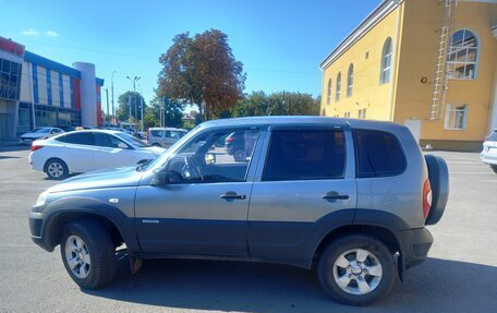Chevrolet Niva I рестайлинг, 2016 год, 695 000 рублей, 7 фотография