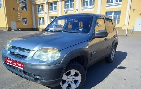 Chevrolet Niva I рестайлинг, 2016 год, 695 000 рублей, 2 фотография