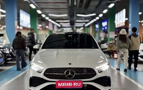 Mercedes-Benz A-Класс, 2024 год, 2 945 000 рублей, 2 фотография
