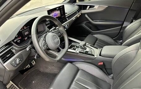 Audi A4, 2022 год, 2 140 000 рублей, 7 фотография