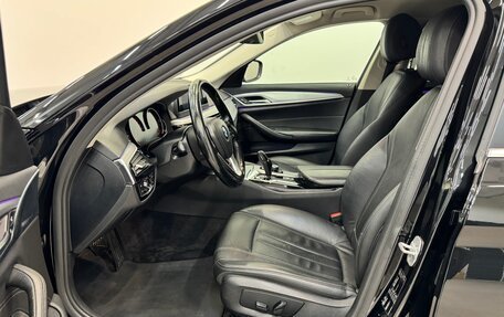 BMW 5 серия, 2018 год, 2 590 000 рублей, 15 фотография