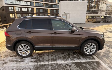 Volkswagen Tiguan II, 2018 год, 2 700 000 рублей, 7 фотография