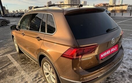 Volkswagen Tiguan II, 2018 год, 2 700 000 рублей, 9 фотография