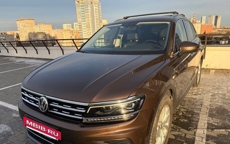 Volkswagen Tiguan II, 2018 год, 2 700 000 рублей, 11 фотография