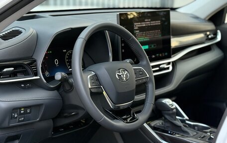 Toyota Highlander, 2025 год, 5 900 000 рублей, 27 фотография