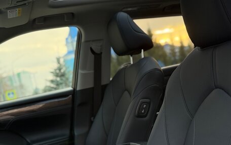 Toyota Highlander, 2025 год, 5 900 000 рублей, 32 фотография