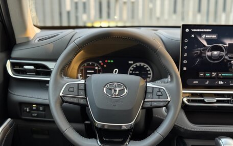 Toyota Highlander, 2025 год, 5 900 000 рублей, 29 фотография