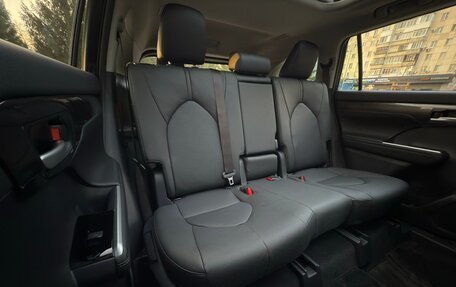 Toyota Highlander, 2025 год, 5 900 000 рублей, 35 фотография