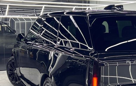 Land Rover Range Rover IV рестайлинг, 2023 год, 18 900 000 рублей, 4 фотография