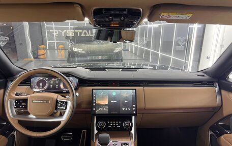 Land Rover Range Rover IV рестайлинг, 2023 год, 18 900 000 рублей, 17 фотография