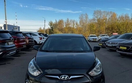 Hyundai Solaris II рестайлинг, 2011 год, 520 000 рублей, 2 фотография