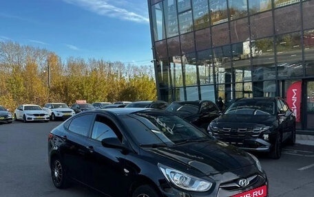 Hyundai Solaris II рестайлинг, 2011 год, 520 000 рублей, 3 фотография