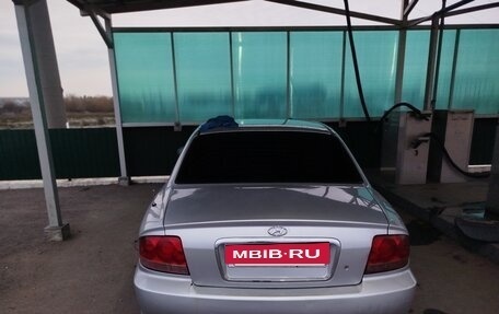 Hyundai Sonata IV рестайлинг, 2004 год, 330 000 рублей, 4 фотография