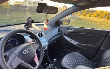 Hyundai Solaris II рестайлинг, 2014 год, 750 000 рублей, 5 фотография