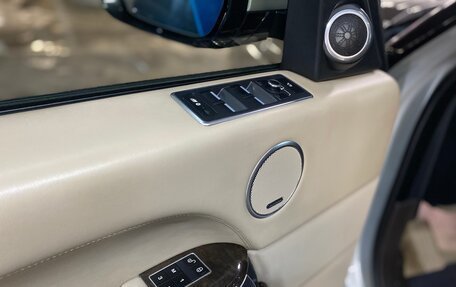 Land Rover Range Rover IV рестайлинг, 2014 год, 3 600 000 рублей, 13 фотография