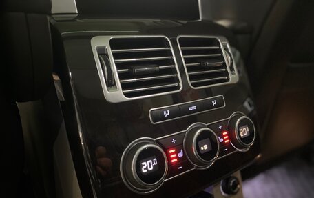 Land Rover Range Rover IV рестайлинг, 2014 год, 3 600 000 рублей, 16 фотография