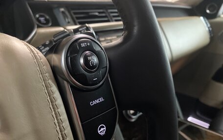 Land Rover Range Rover IV рестайлинг, 2014 год, 3 600 000 рублей, 26 фотография