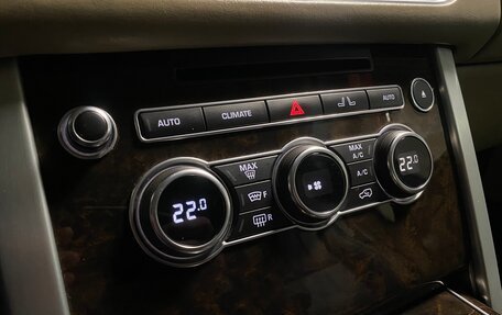 Land Rover Range Rover IV рестайлинг, 2014 год, 3 600 000 рублей, 28 фотография