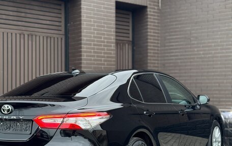 Toyota Camry, 2021 год, 2 370 000 рублей, 6 фотография