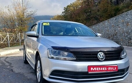 Volkswagen Jetta VI, 2015 год, 1 550 000 рублей, 2 фотография