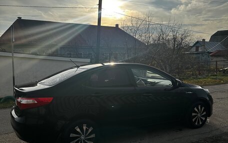 KIA Rio III рестайлинг, 2013 год, 950 000 рублей, 6 фотография