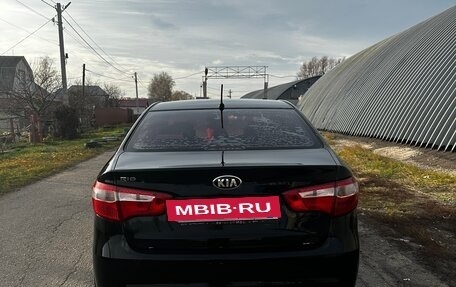 KIA Rio III рестайлинг, 2013 год, 950 000 рублей, 4 фотография