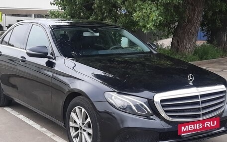 Mercedes-Benz E-Класс, 2019 год, 1 550 000 рублей, 2 фотография