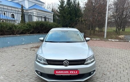 Volkswagen Jetta VI, 2013 год, 1 090 000 рублей, 3 фотография
