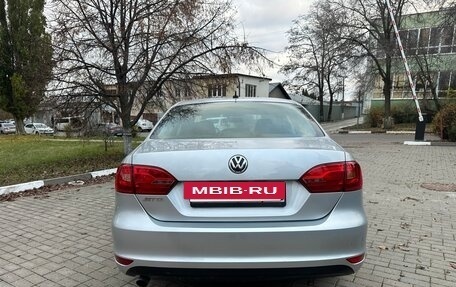 Volkswagen Jetta VI, 2013 год, 1 090 000 рублей, 4 фотография
