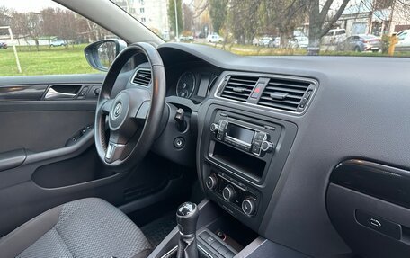 Volkswagen Jetta VI, 2013 год, 1 090 000 рублей, 11 фотография