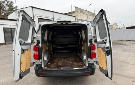 Opel Vivaro, 2020 год, 1 950 000 рублей, 3 фотография