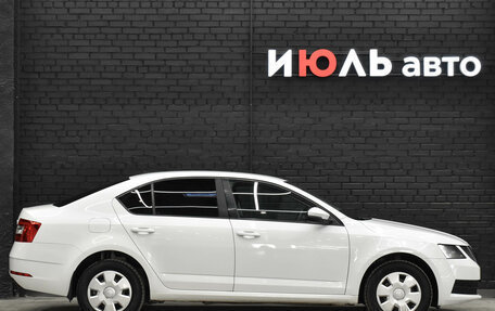 Skoda Octavia, 2017 год, 1 350 000 рублей, 9 фотография