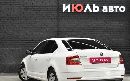 Skoda Octavia, 2017 год, 1 350 000 рублей, 4 фотография