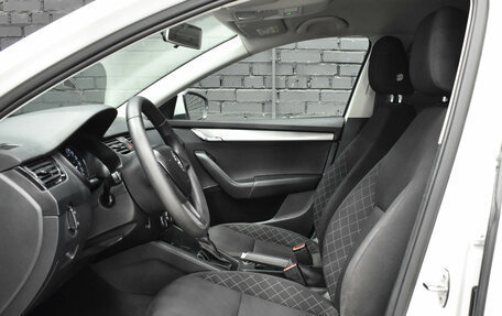 Skoda Octavia, 2017 год, 1 350 000 рублей, 17 фотография