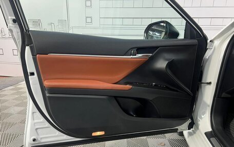 Toyota Camry, 2021 год, 3 825 000 рублей, 11 фотография