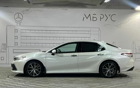 Toyota Camry, 2021 год, 3 825 000 рублей, 10 фотография