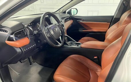 Toyota Camry, 2021 год, 3 825 000 рублей, 21 фотография