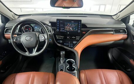 Toyota Camry, 2021 год, 3 825 000 рублей, 20 фотография