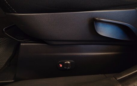 Mitsubishi Outlander III рестайлинг 3, 2016 год, 1 680 000 рублей, 11 фотография