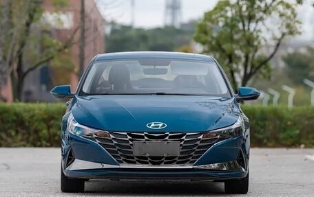 Hyundai Elantra, 2022 год, 1 410 005 рублей, 2 фотография