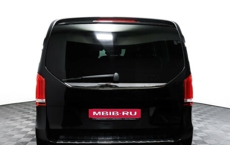 Mercedes-Benz V-Класс, 2018 год, 4 049 000 рублей, 6 фотография