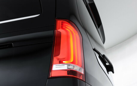 Mercedes-Benz V-Класс, 2018 год, 4 049 000 рублей, 27 фотография