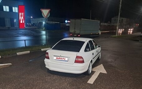 Opel Vectra B рестайлинг, 1996 год, 155 000 рублей, 3 фотография