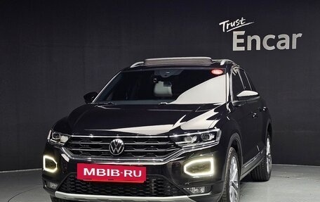 Volkswagen T-Roc I, 2021 год, 2 496 000 рублей, 6 фотография